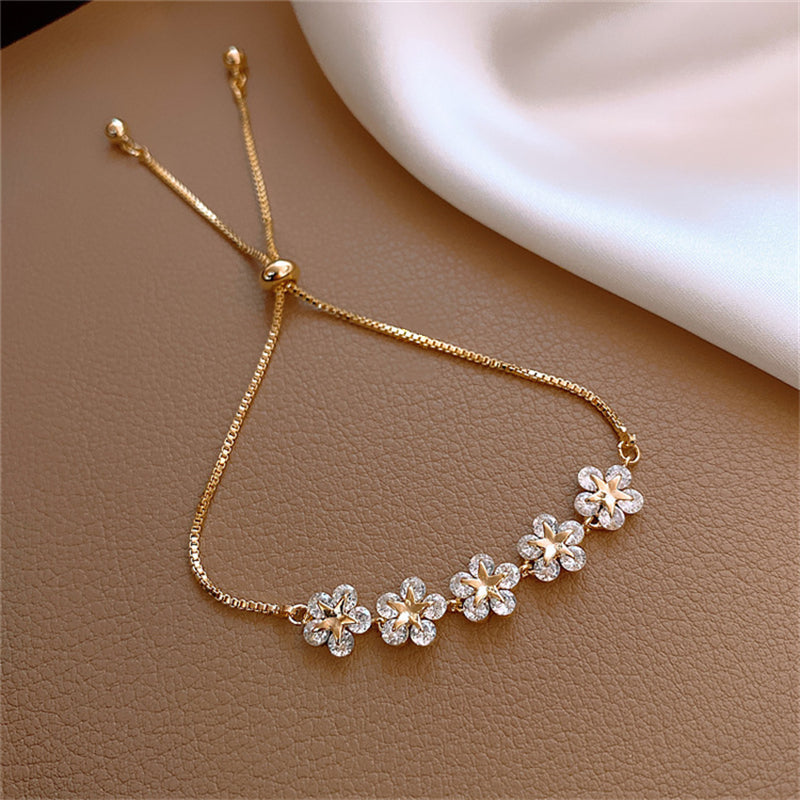 Justerbart 18K guldbelagt luksuriøst funklende blomsterarmbånd